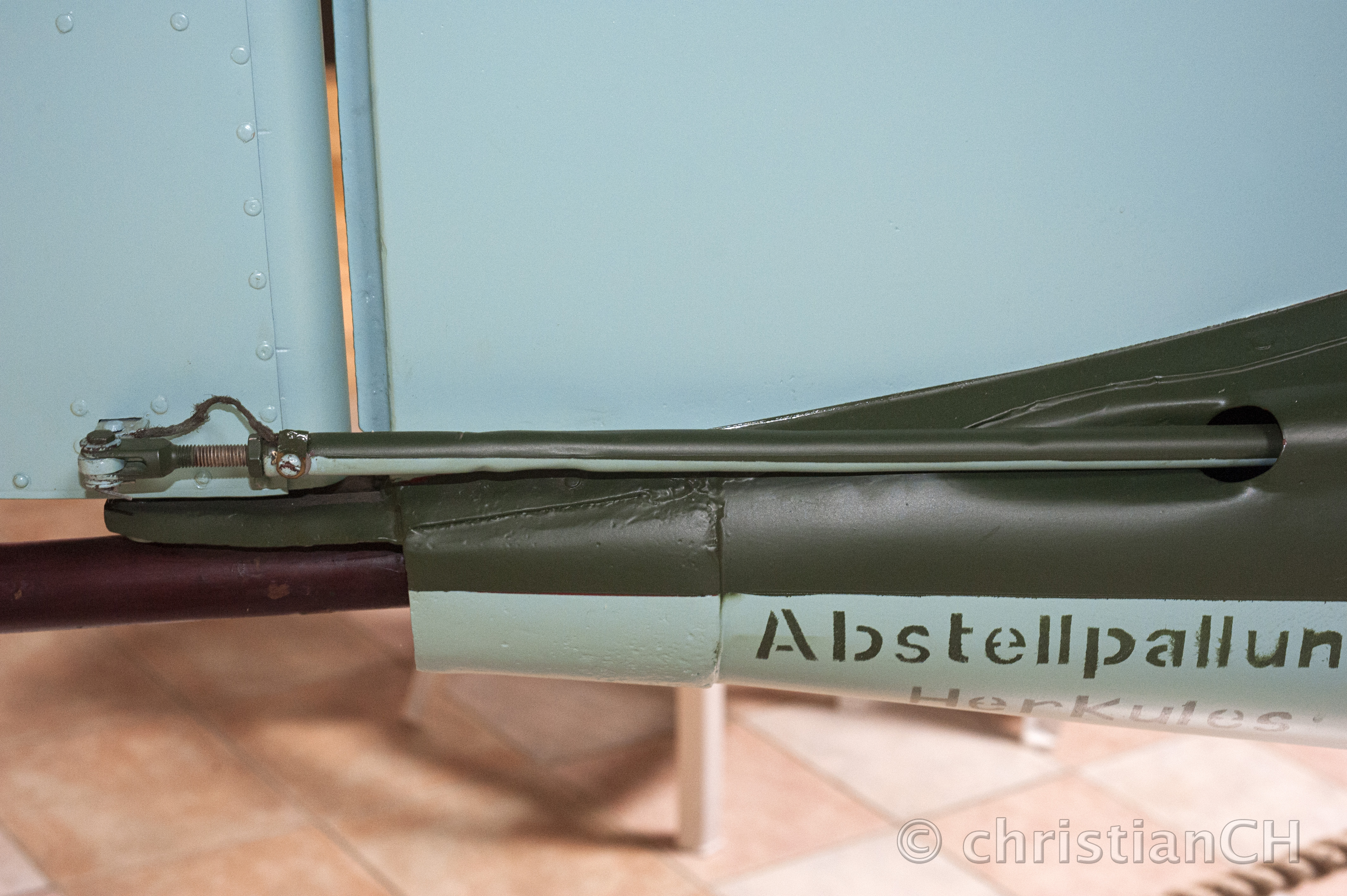 Fi 103, Seitenleitwerk