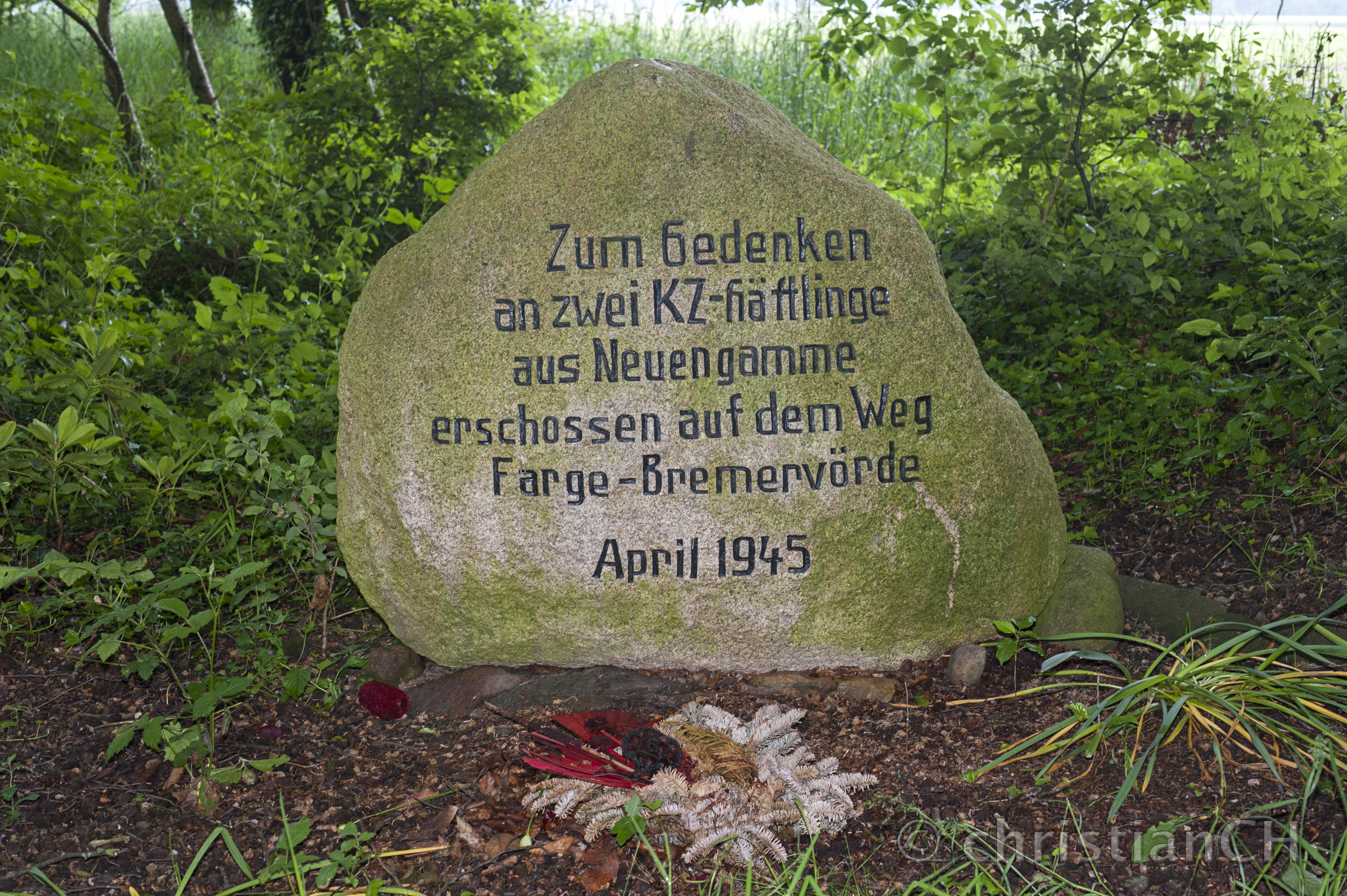 Gedenkstein beim Hof Dücker in Basdahl