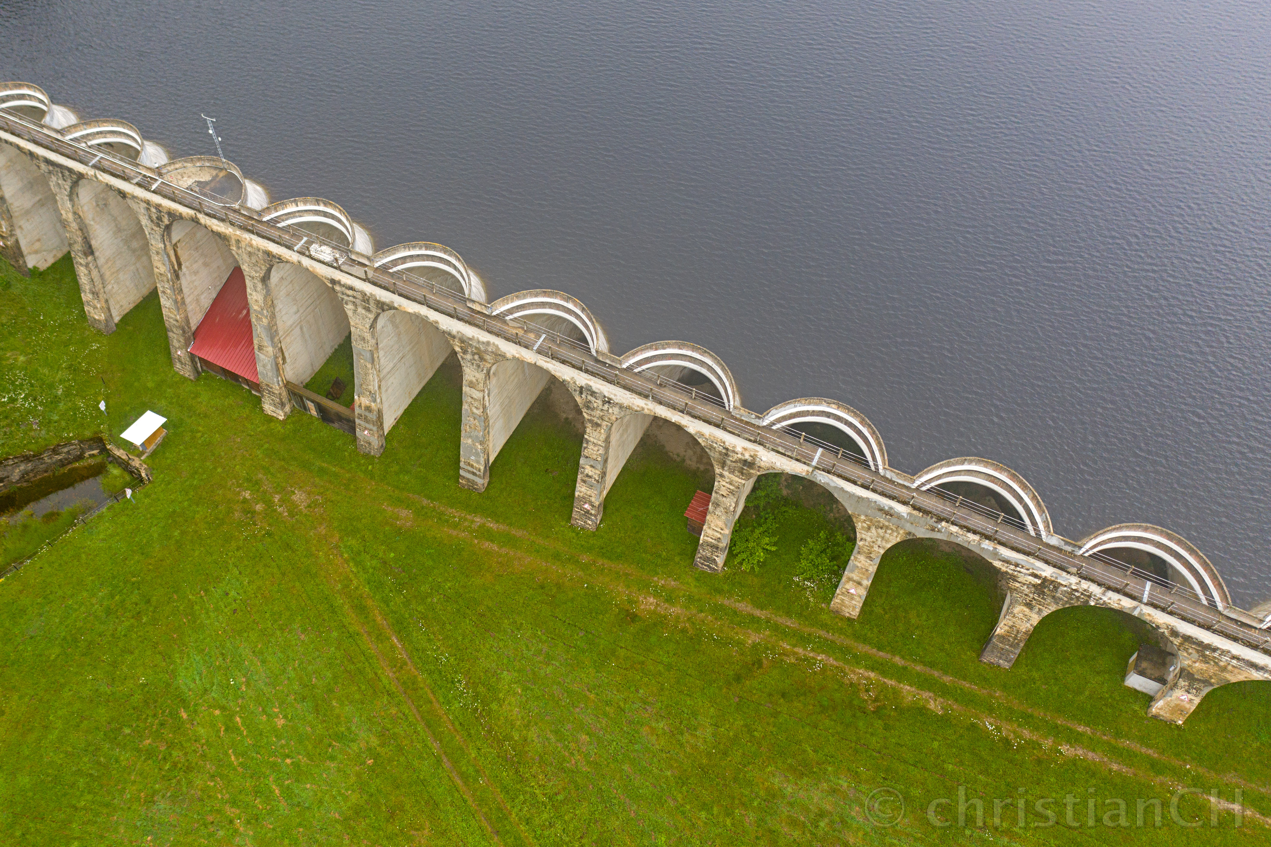 Barrage des Pradeaux